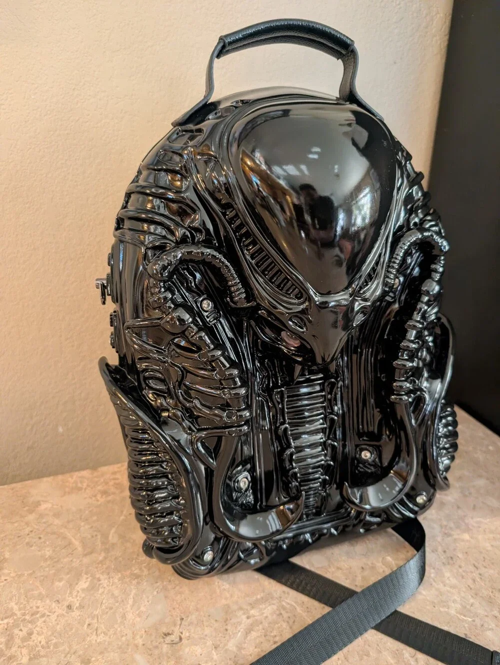 Alien VS Predator PVC Xenomorph Shaped Purse Sci-fi Backpack Black 3D Creepy
